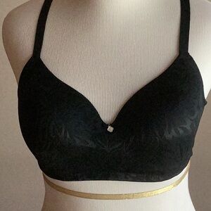Breezies Black Plunge Bra with Molded Cups NWOT